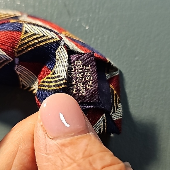 Bert Pulitzer signature collection. Mens pure silk tie. Red silver gold and blue - Picture 5 of 6
